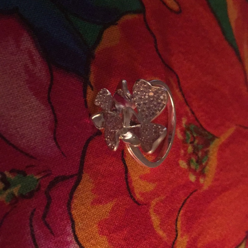 Jewerly - Picture 2 of 3